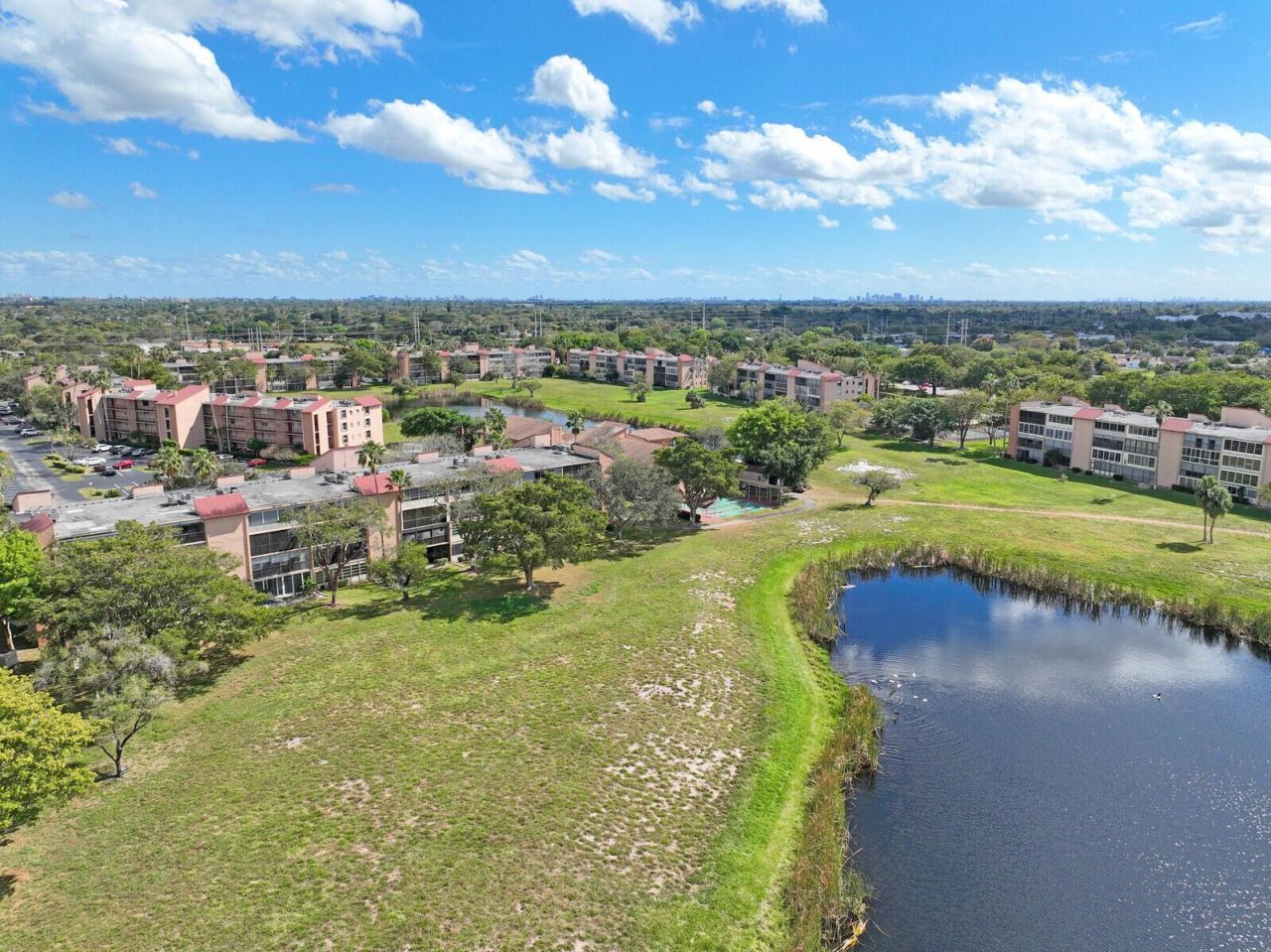 7300 Lake Cir Drive, Unit 301, Margate, FL 33063 Photo