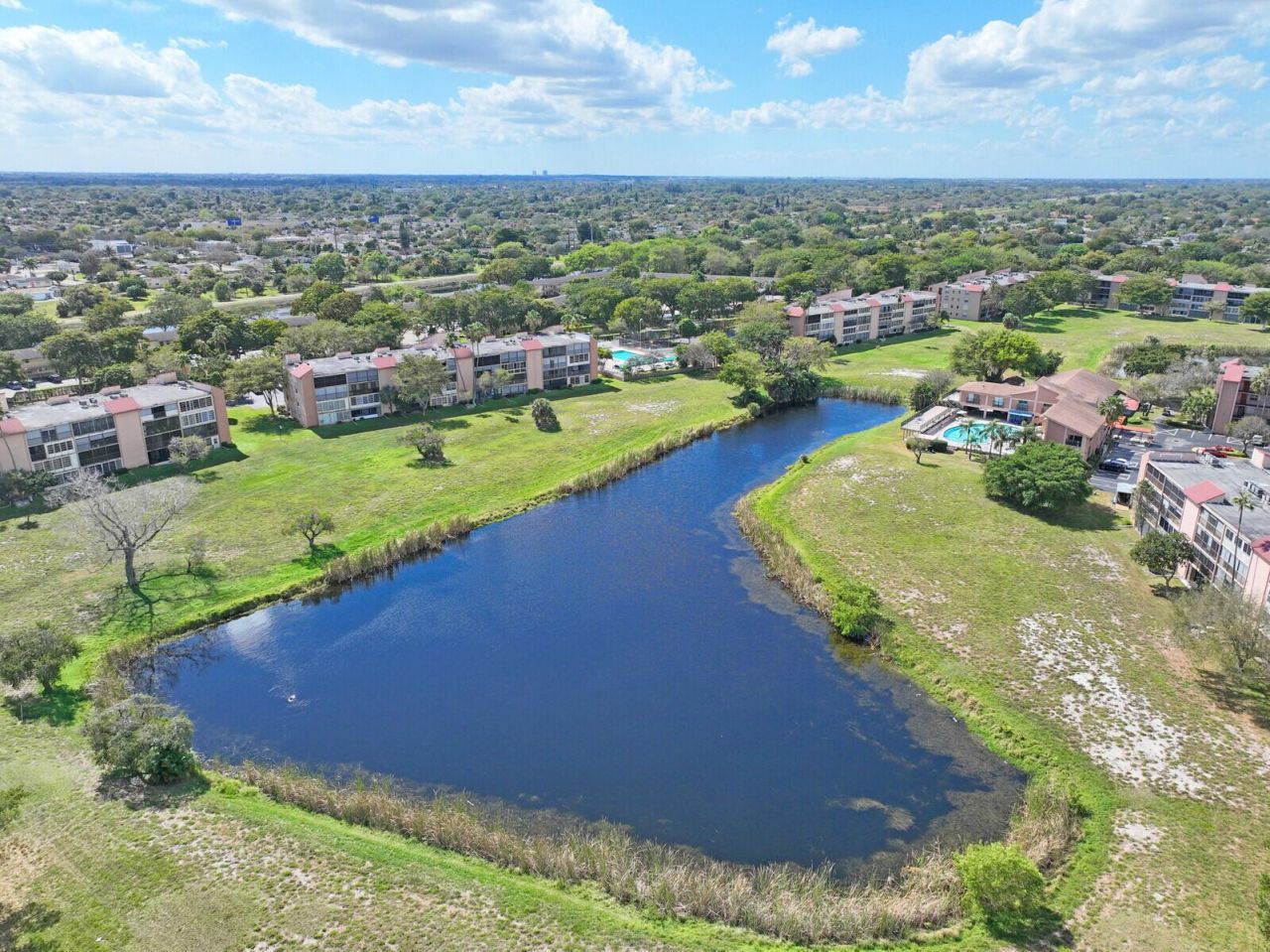 7300 Lake Cir Drive, Unit 301, Margate, FL 33063 Photo