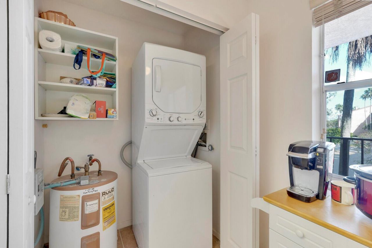 7300 Lake Cir Drive, Unit 301, Margate, FL 33063 Photo