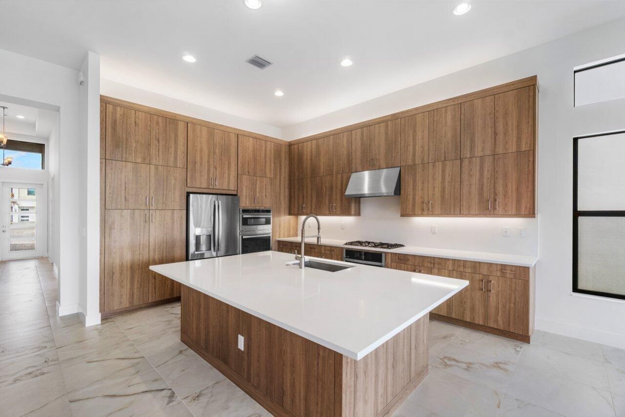 8254 Royal County Down Road, Boca Raton, FL 33434 Photo