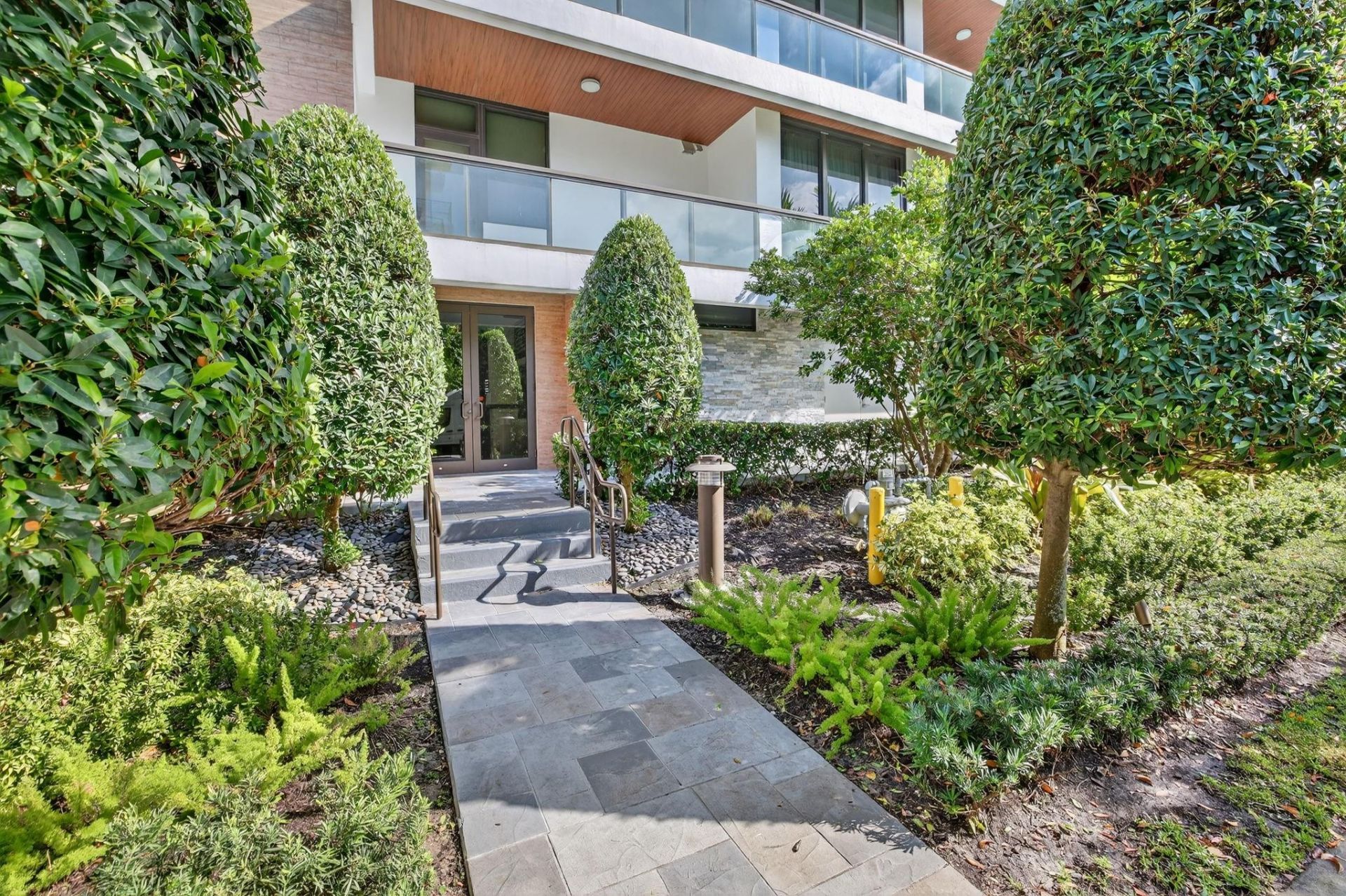 30 Isle Of Venice Dr, Unit 403, Fort Lauderdale, FL 33301 Photo