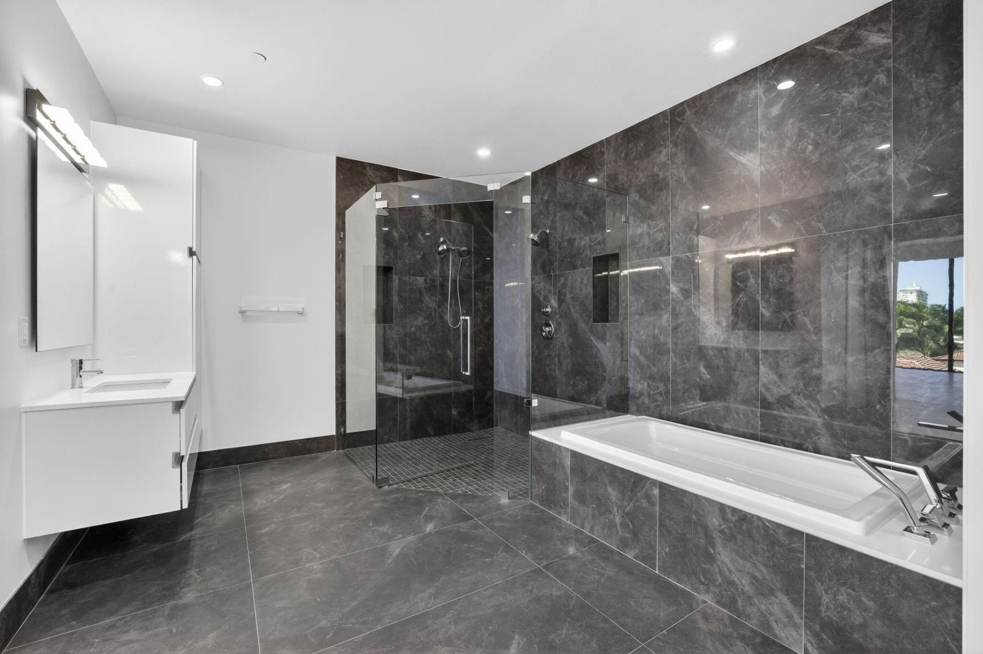 30 Isle Of Venice Dr, Unit 403, Fort Lauderdale, FL 33301 Photo