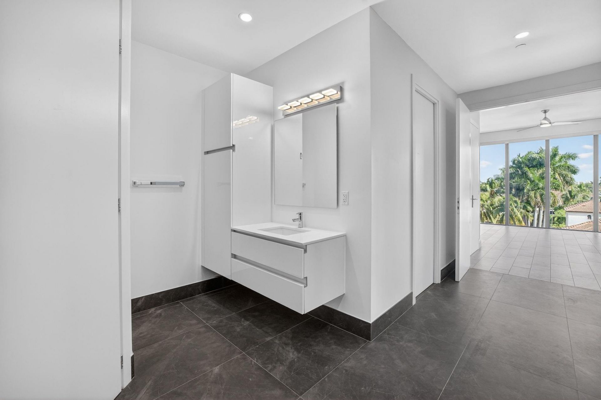 30 Isle Of Venice Dr, Unit 403, Fort Lauderdale, FL 33301 Photo