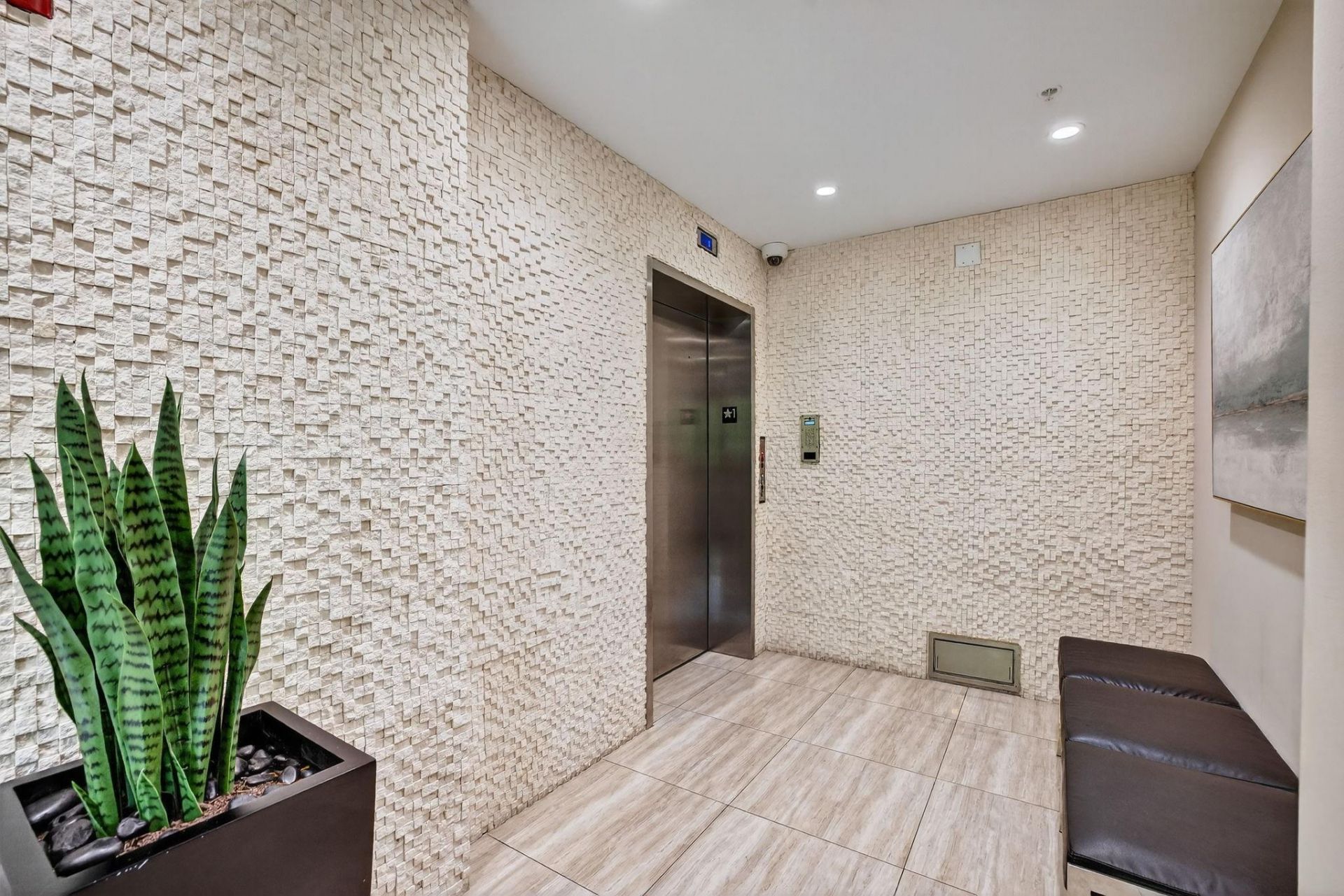 30 Isle Of Venice Dr, Unit 403, Fort Lauderdale, FL 33301 Photo