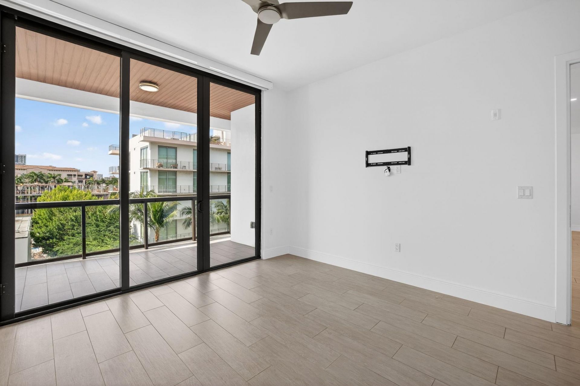 30 Isle Of Venice Dr, Unit 403, Fort Lauderdale, FL 33301 Photo