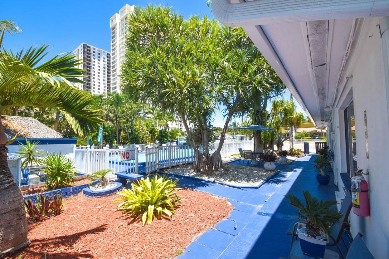 213 S Ocean Boulevard, Pompano Beach, FL 33062 Photo