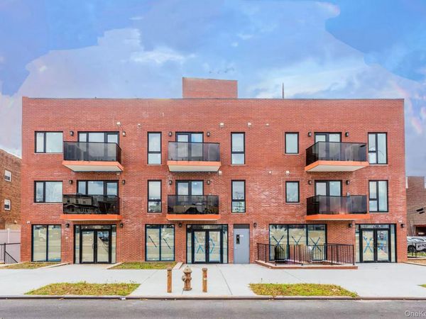 165-02 Sanford Avenue, Flushing, NY 11358