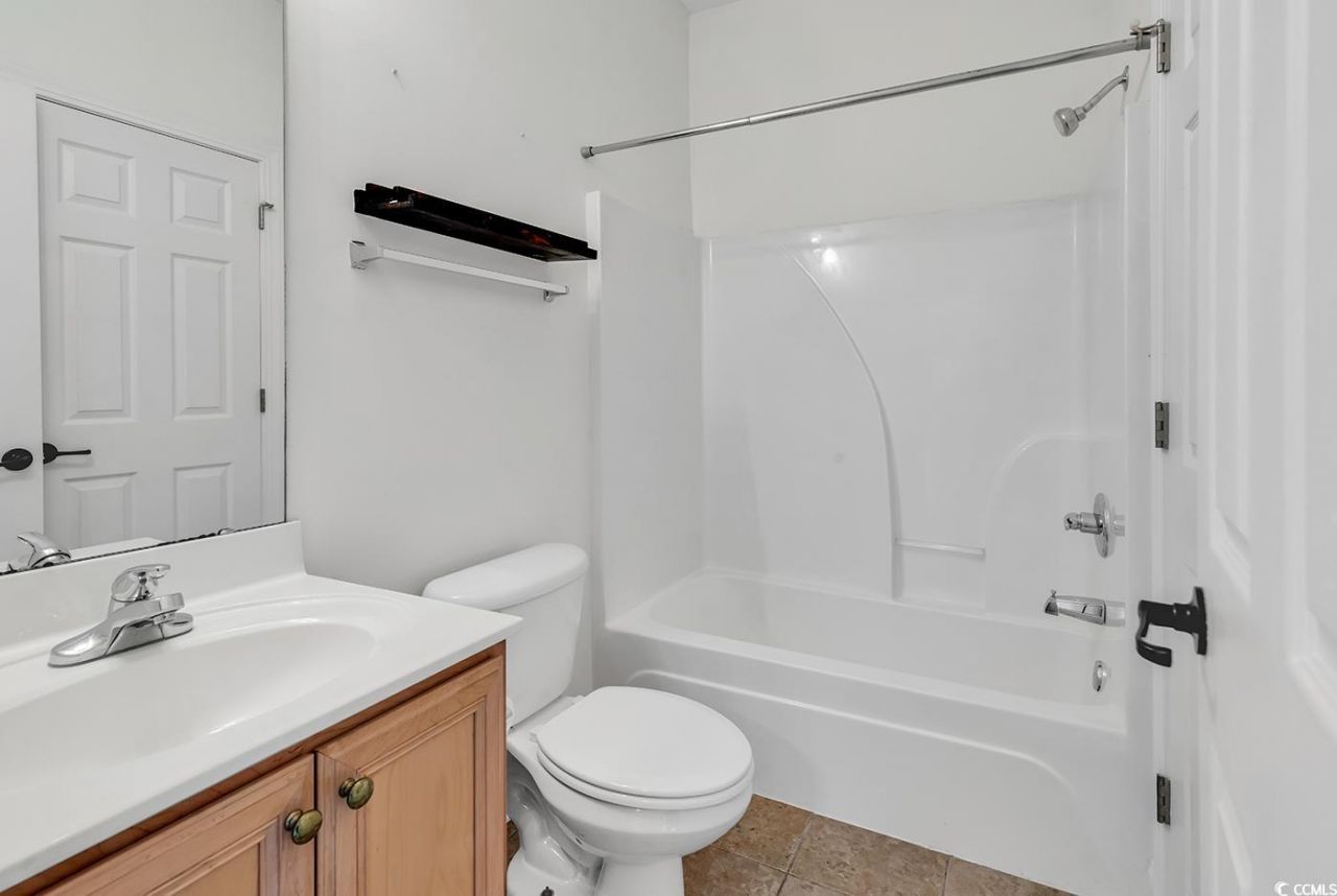 2061 Silvercrest Dr. Photo 20