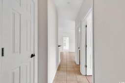 2061 Silvercrest Dr. photo 4