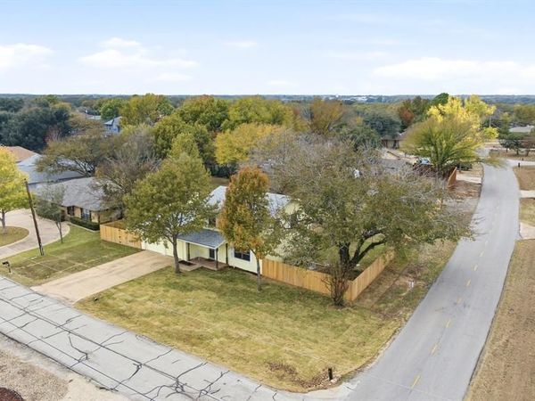 5600 Choctaw Drive, Granbury, TX 76049