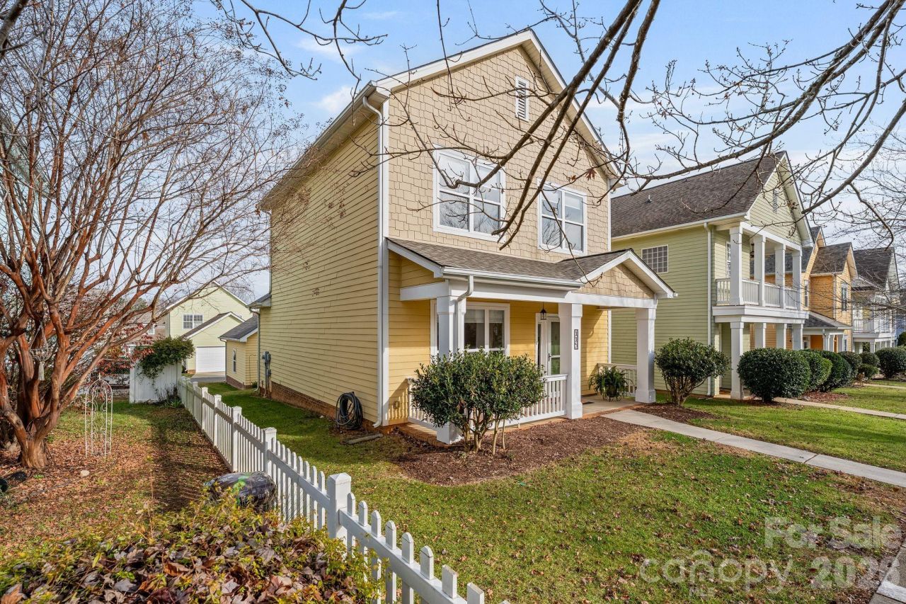 115 E Decatur Avenue, Mooresville, NC 28117 Main Photo