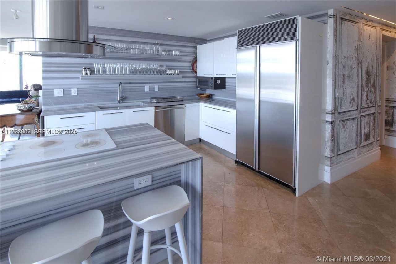 601 NE 36th St, Unit 3101, Miami, FL 33137 Photo