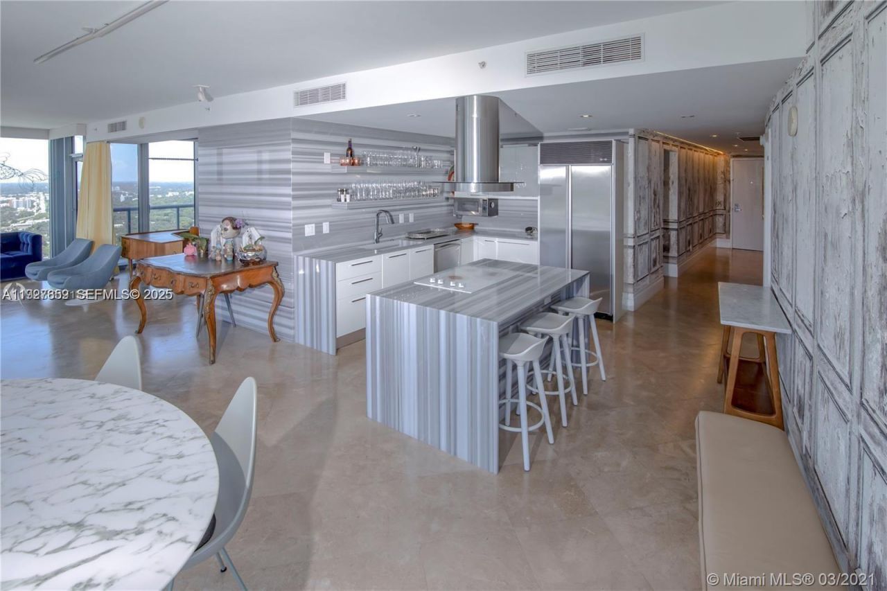 601 NE 36th St, Unit 3101, Miami, FL 33137 Photo