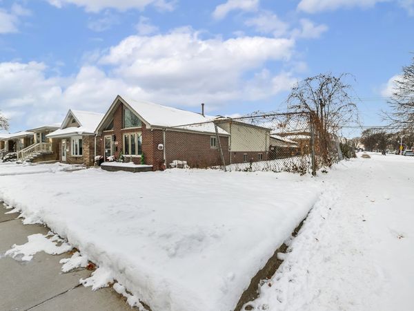 6334 S Austin Avenue, Chicago, IL 60638