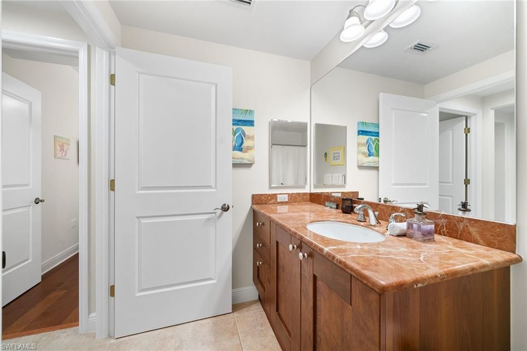 1015 Sandpiper St, Unit D105, Naples, FL 34102 Photo