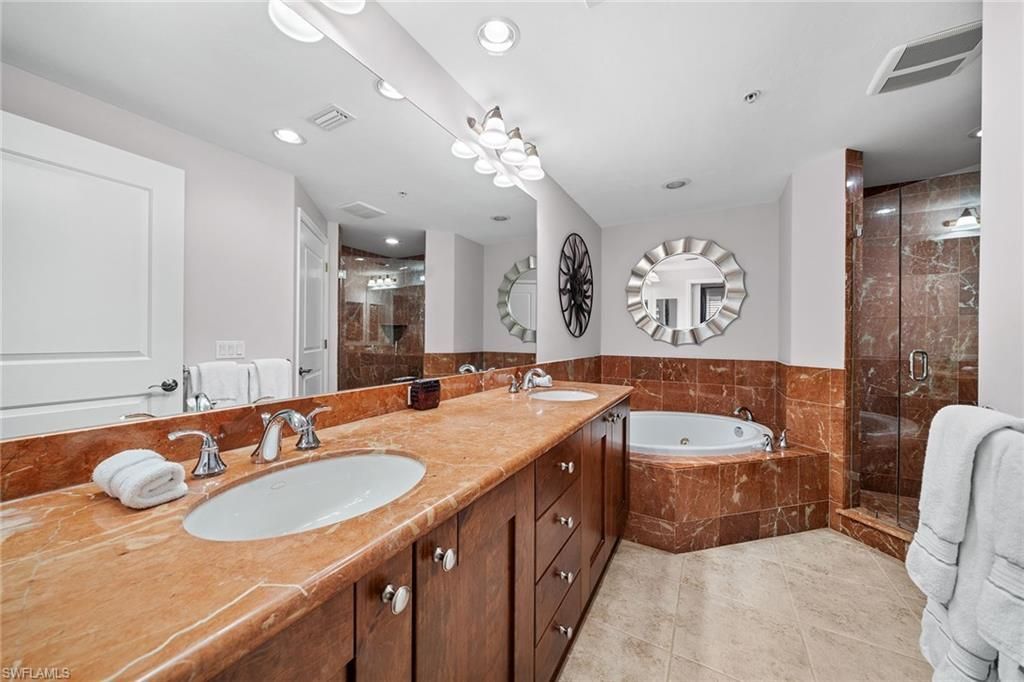 1015 Sandpiper St, Unit D105, Naples, FL 34102 Photo
