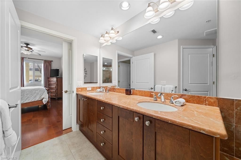 1015 Sandpiper St, Unit D105, Naples, FL 34102 Photo
