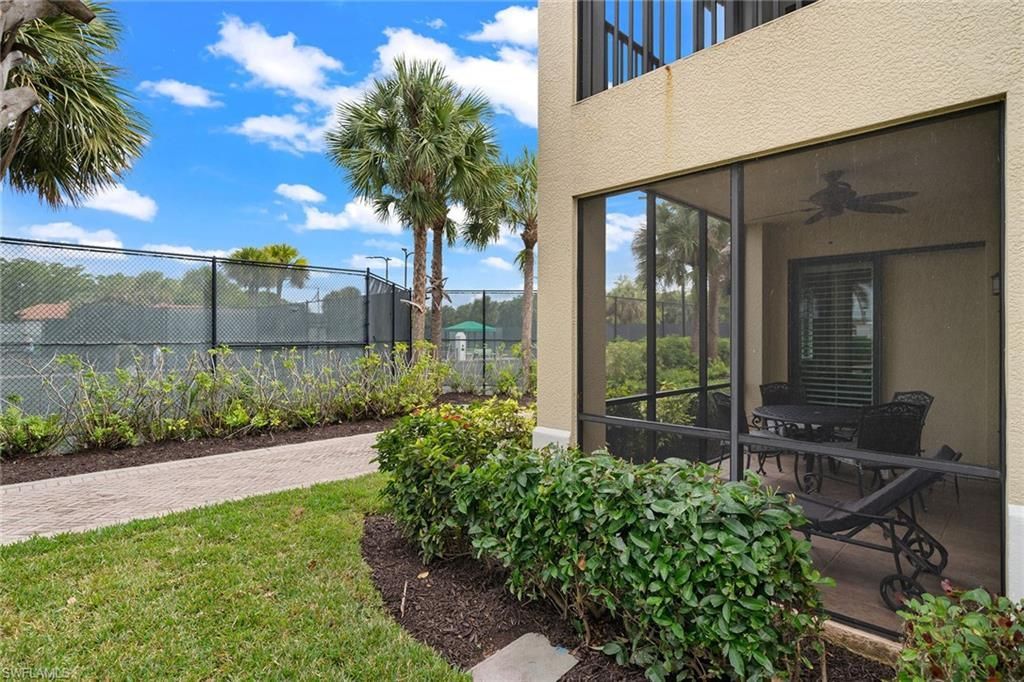1015 Sandpiper St, Unit D105, Naples, FL 34102 Photo