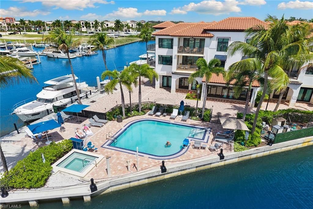 1015 Sandpiper St, Unit D105, Naples, FL 34102 Photo