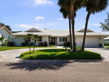 5884 51ST STREET S, ST PETERSBURG, FL 33715