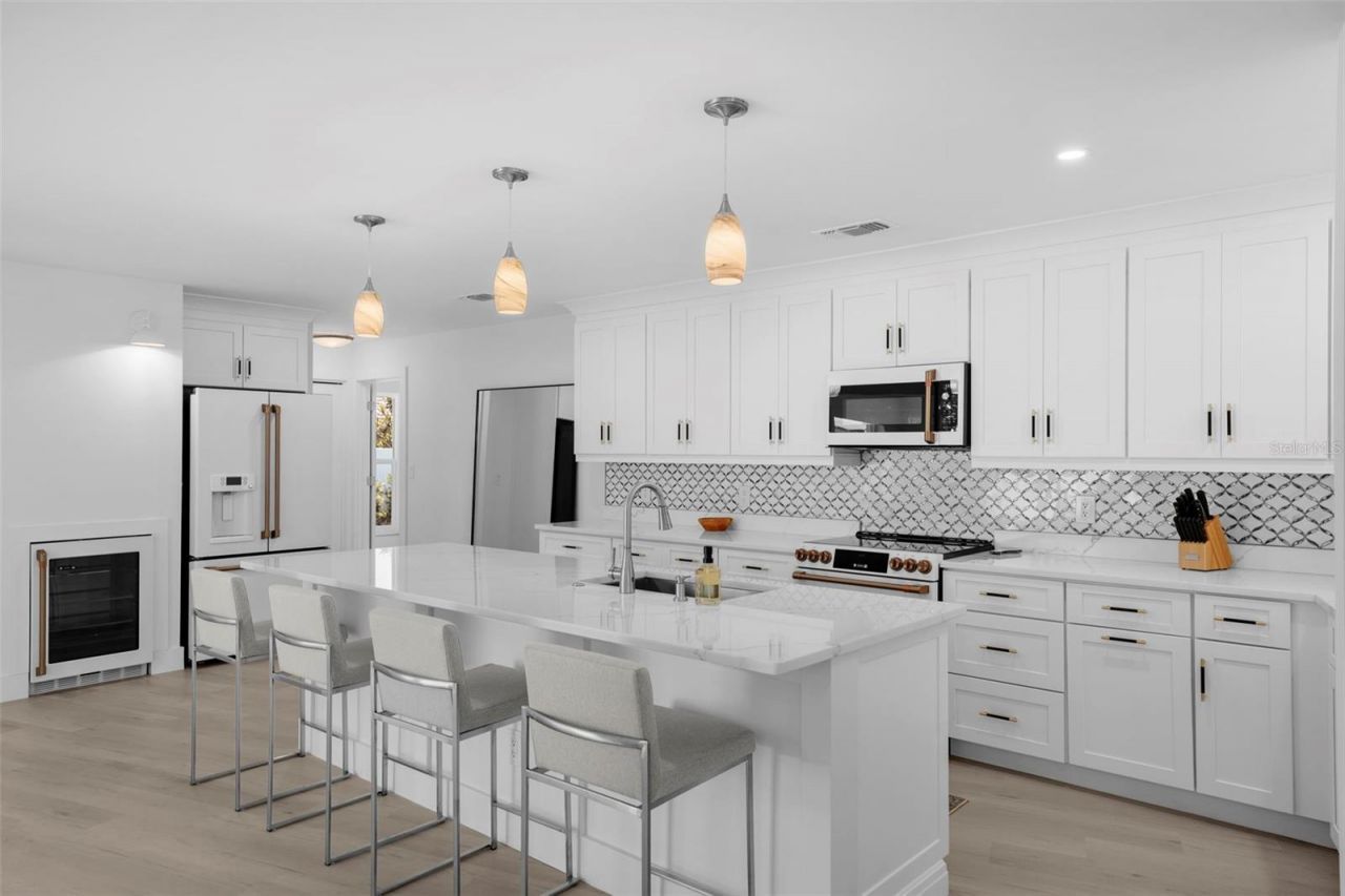 5884 51st Street S, Saint Petersburg, FL 33715 Photo