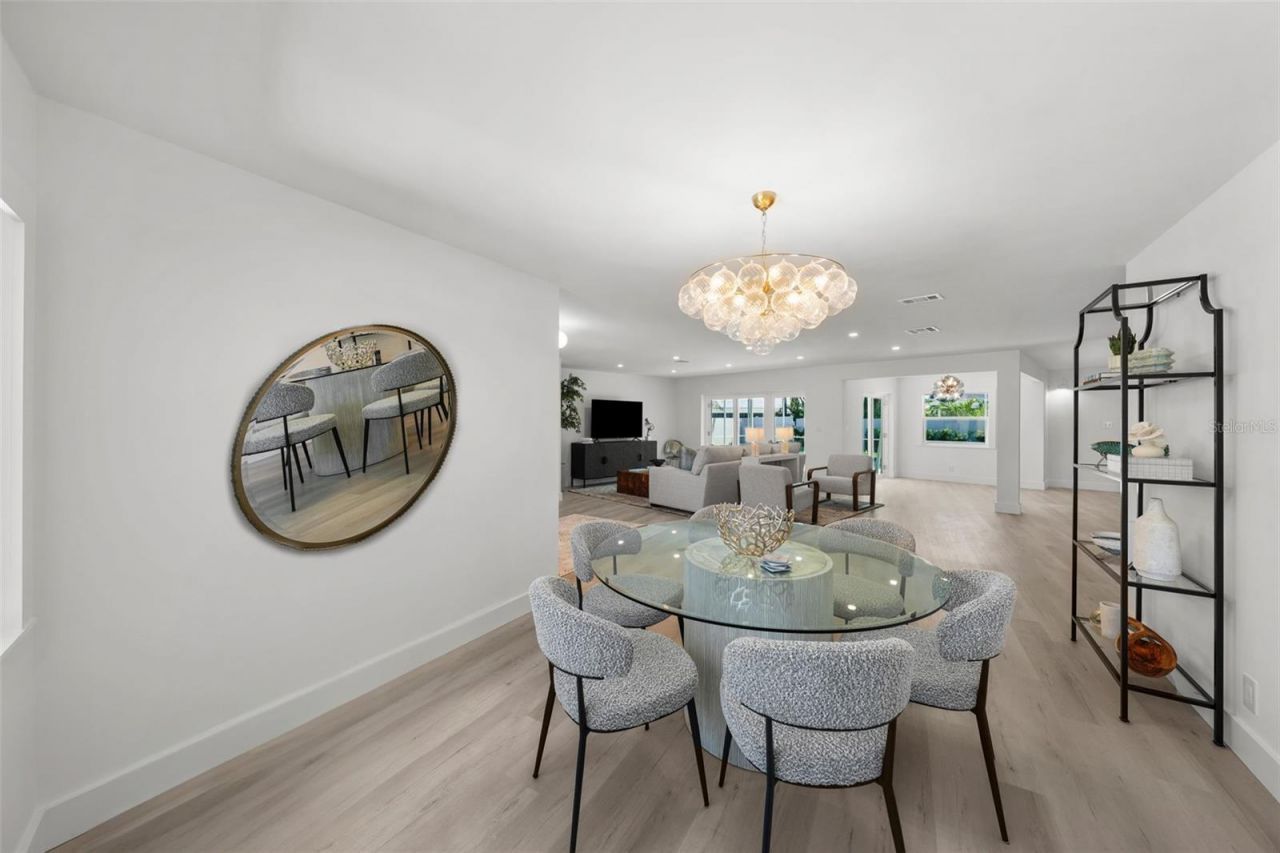 5884 51st Street S, Saint Petersburg, FL 33715 Photo