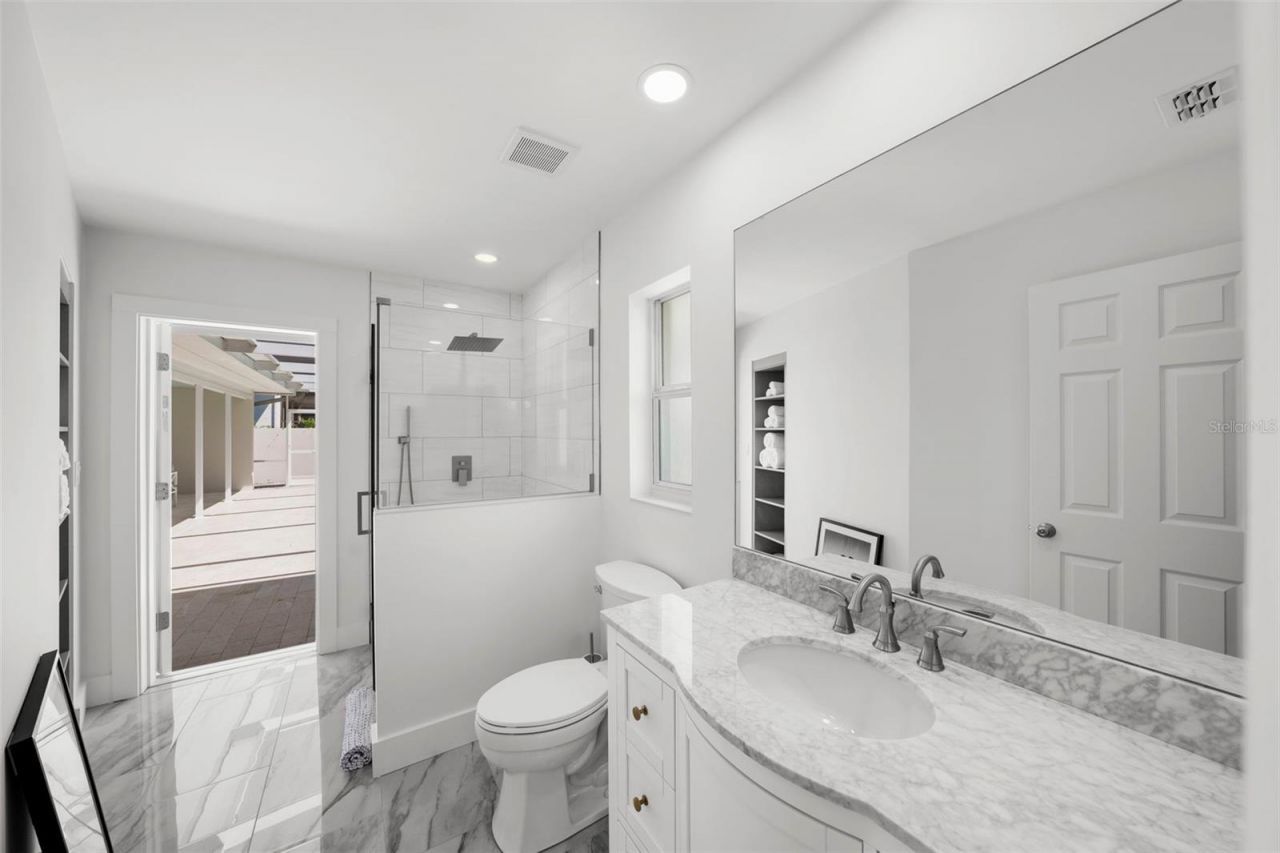 5884 51st Street S, Saint Petersburg, FL 33715 Photo