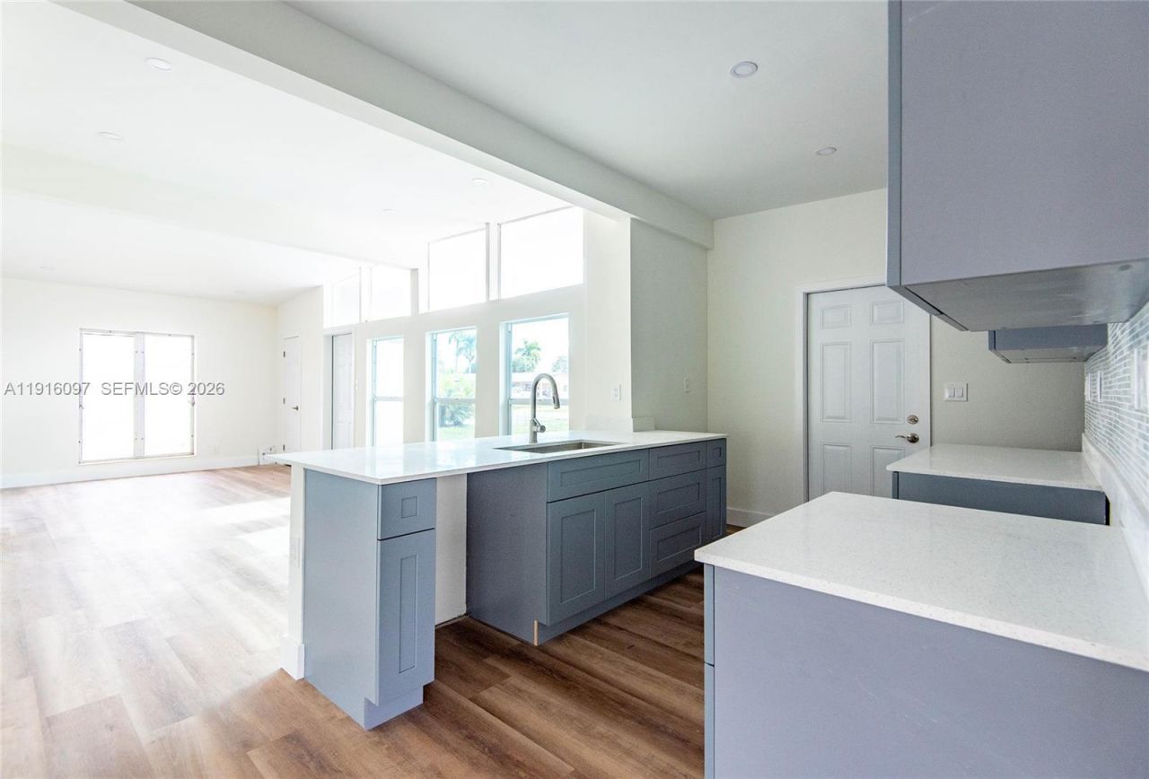 429 W Evanston Cir, Fort Lauderdale, FL 33312 Photo