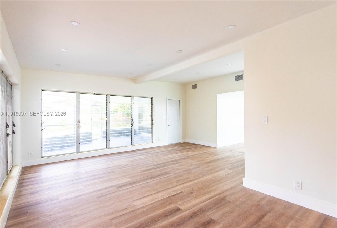 429 W Evanston Cir, Fort Lauderdale, FL 33312 Photo