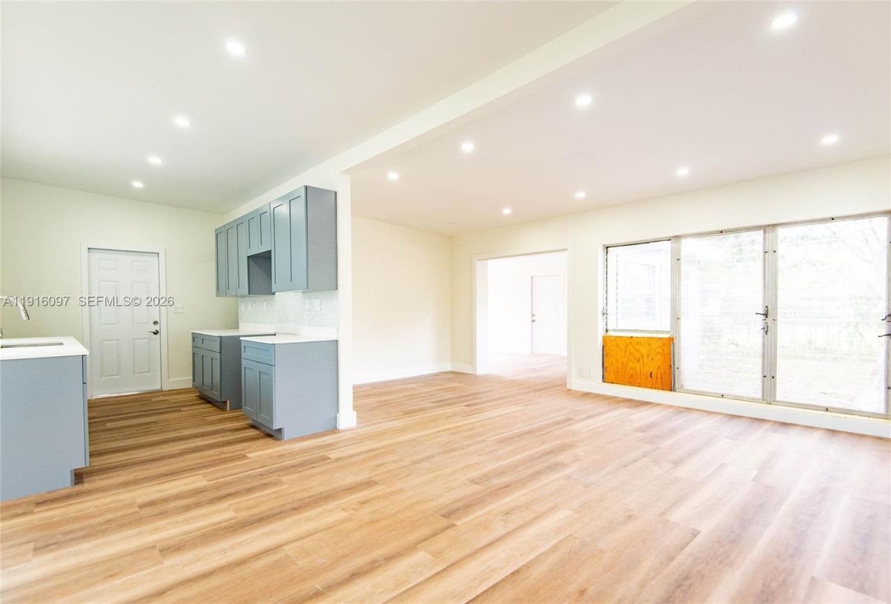 429 W Evanston Cir, Fort Lauderdale, FL 33312 Photo