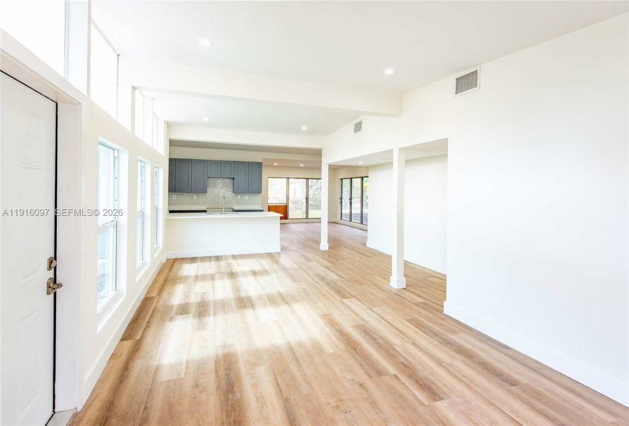 429 W Evanston Cir, Fort Lauderdale, FL 33312 Photo