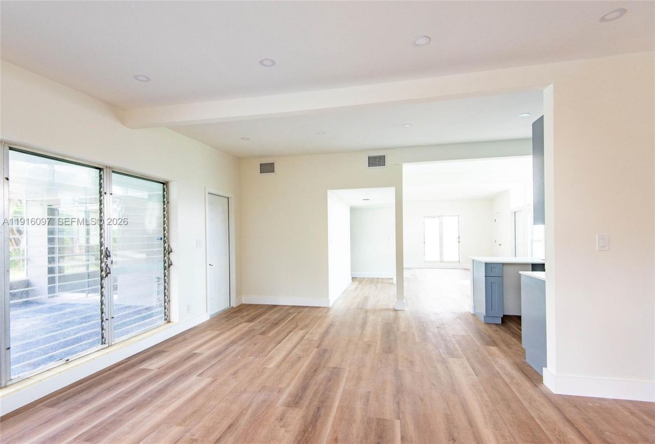 429 W Evanston Cir, Fort Lauderdale, FL 33312 Photo