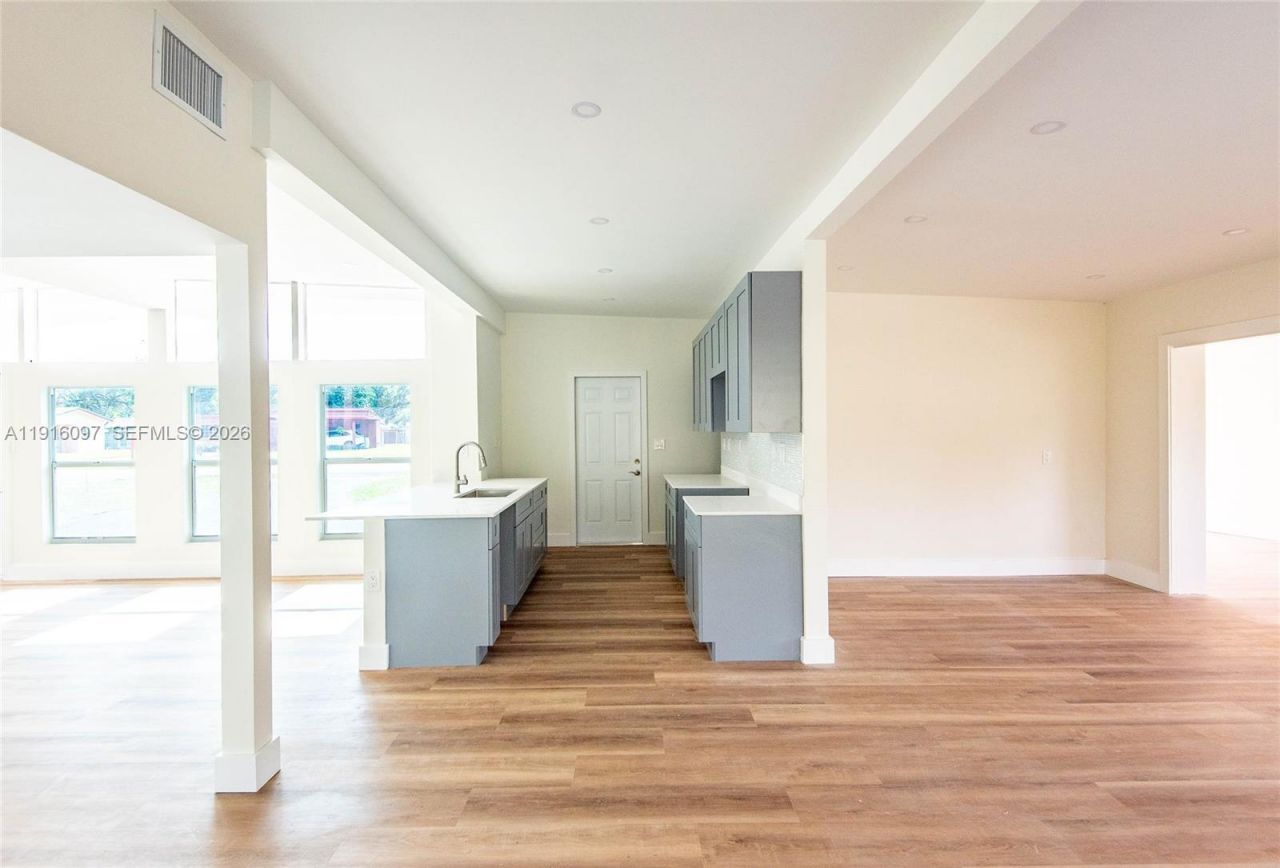 429 W Evanston Cir, Fort Lauderdale, FL 33312 Photo