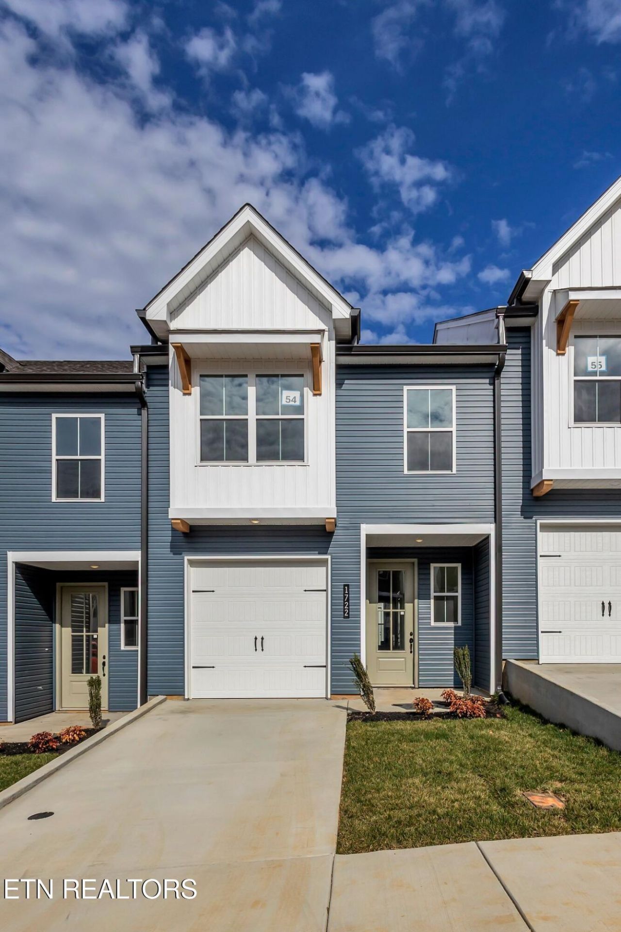 1722 Lateglow Way, Knoxville, TN 37931 Main Photo