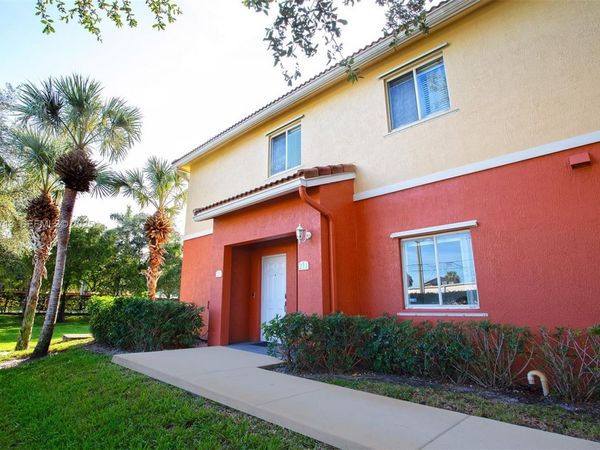 3340 Palomino Dr, Unit 211-2, Davie, FL 33024