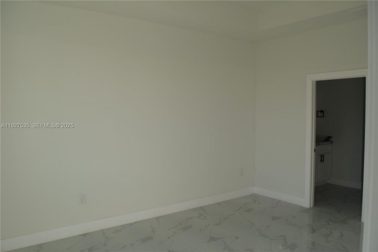 2555 W 25th St, Lehigh Acres, FL 33971 Photo