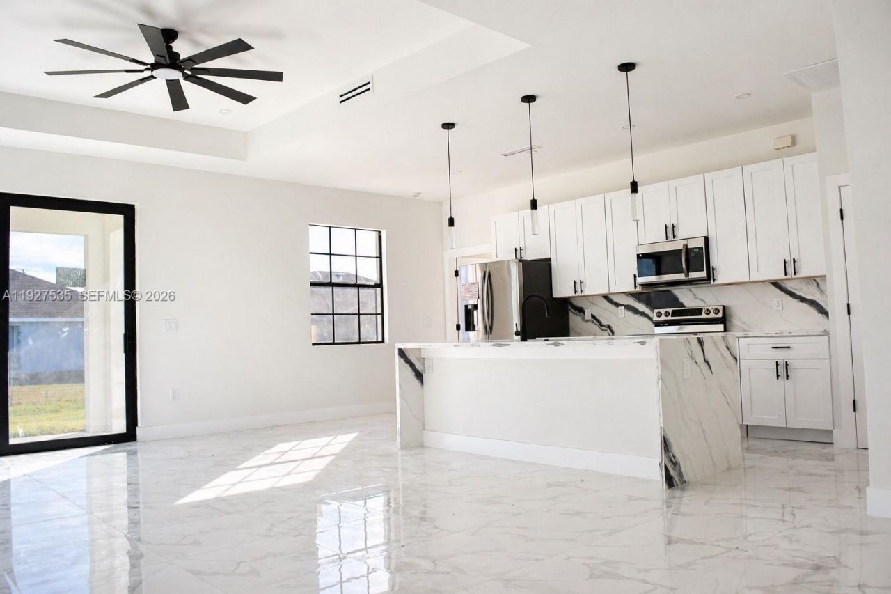 2555 W 25th St, Lehigh Acres, FL 33971 Photo