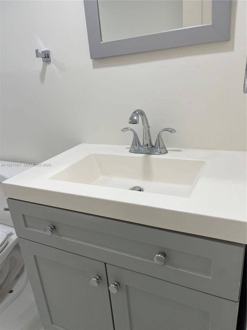 255 Sunrise Dr, Unit 103, Key Biscayne, FL 33149 Photo