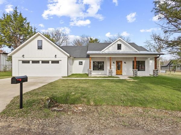 483 Maple Drive, Pottsboro, TX 75076