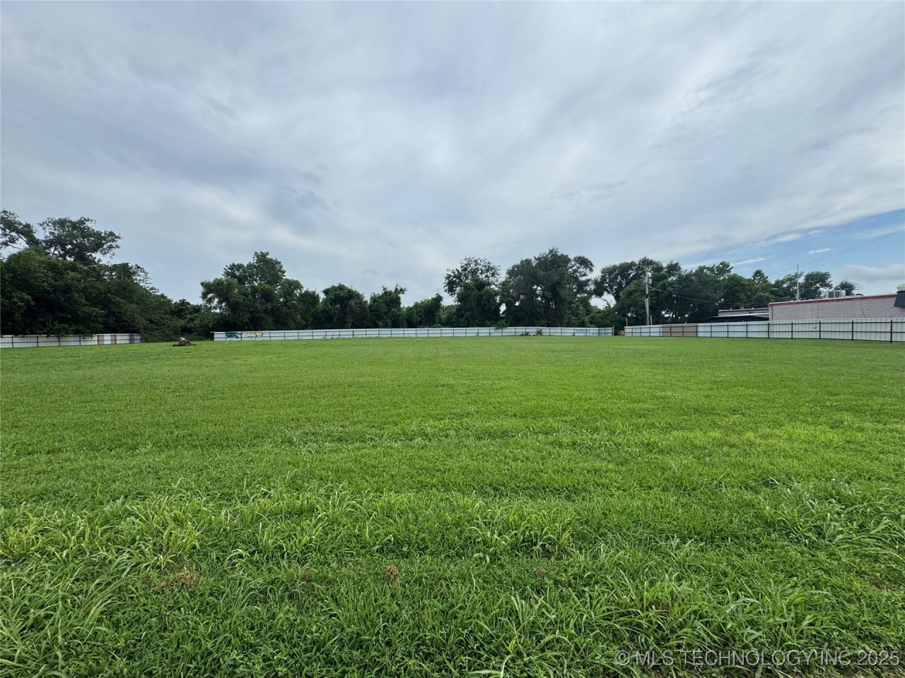 E 11th Street S, Tulsa, OK 74128 Main Photo