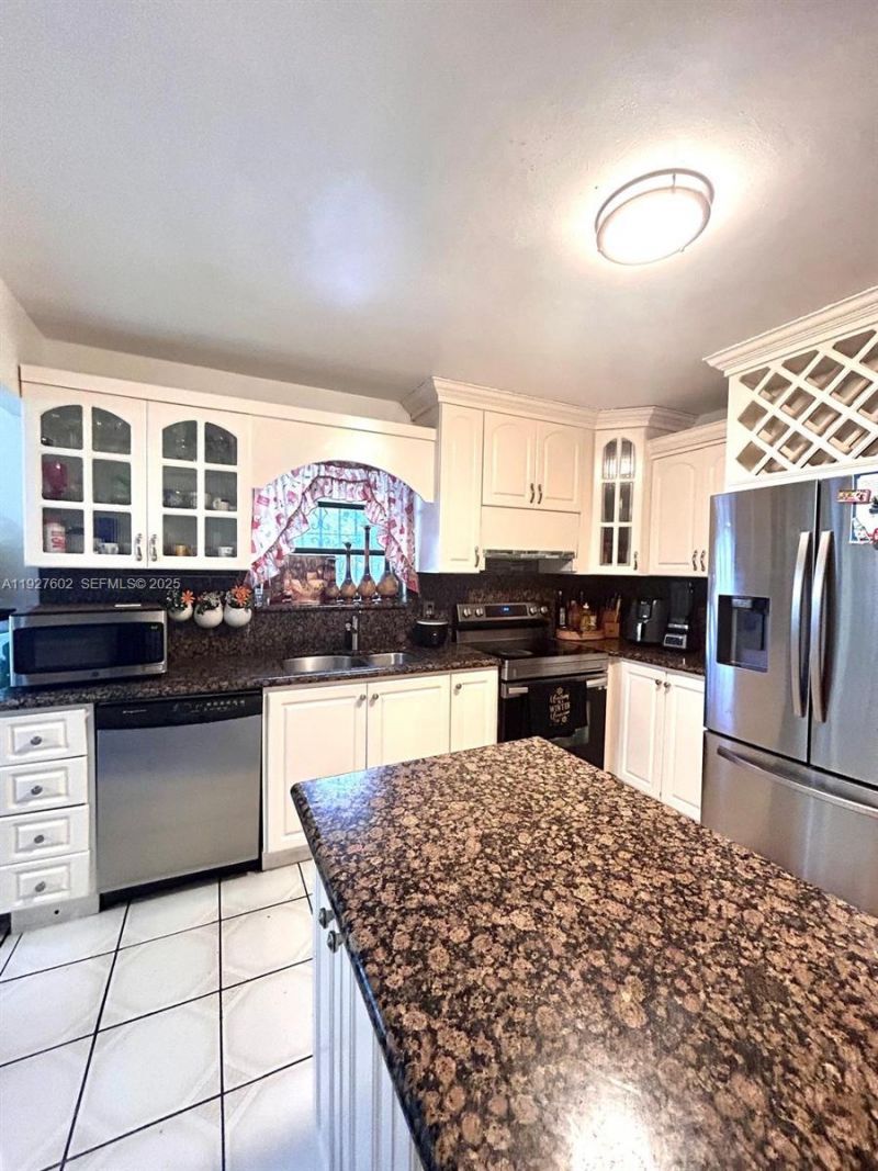 598 SW 121st Ave, Miami, FL 33184 Photo