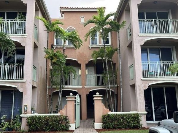 6440 NW 114th Ave, Unit 404, Doral, FL 33178