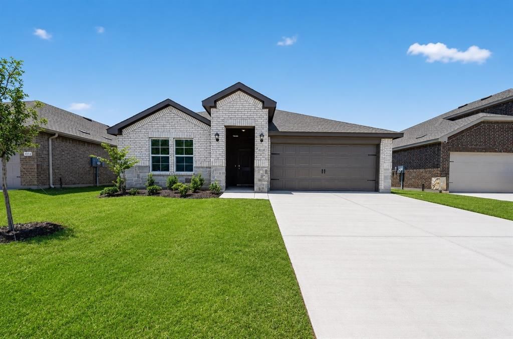 4114 Thistle Drive, Sanger, TX 76266 Main Photo