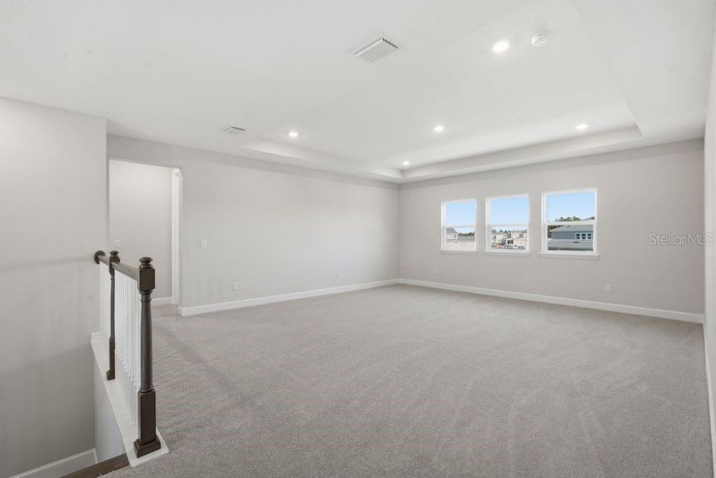 35074 Emberview Drive, Zephyrhills, FL 33541 Photo