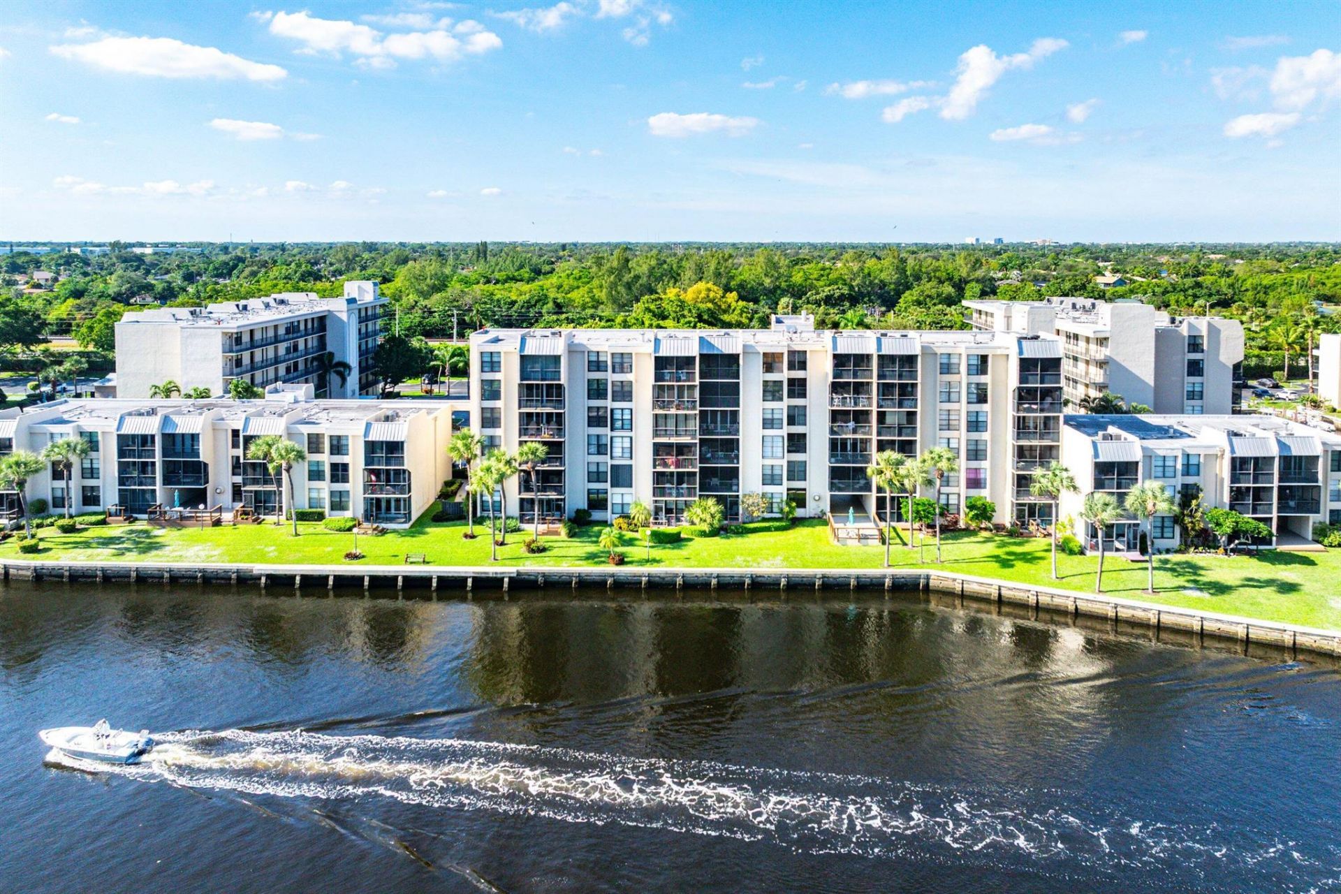 18 Royal Palm Way, Unit 109, Boca Raton, FL 33432 Photo