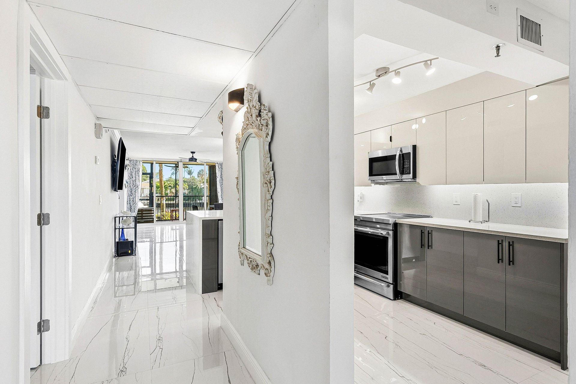 18 Royal Palm Way, Unit 109, Boca Raton, FL 33432 Photo