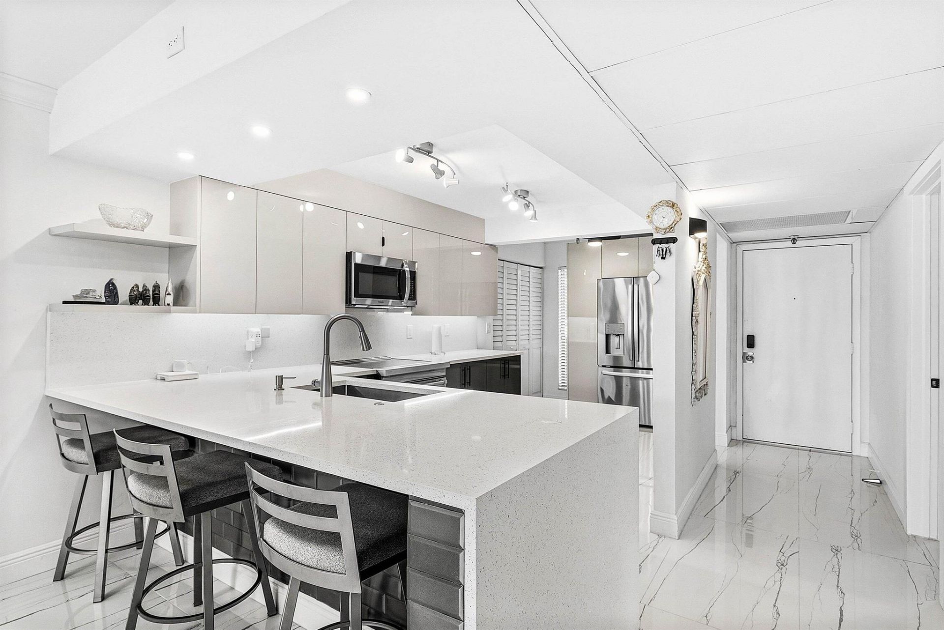 18 Royal Palm Way, Unit 109, Boca Raton, FL 33432 Photo