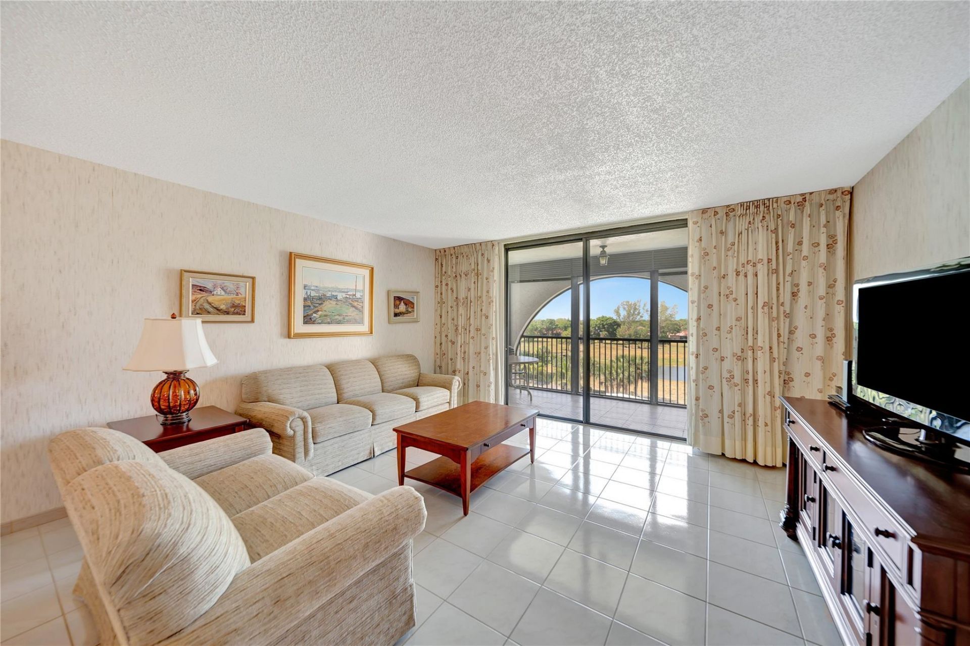 3521 Environ Boulevard, Unit B509, Lauderhill, FL 33319 Photo