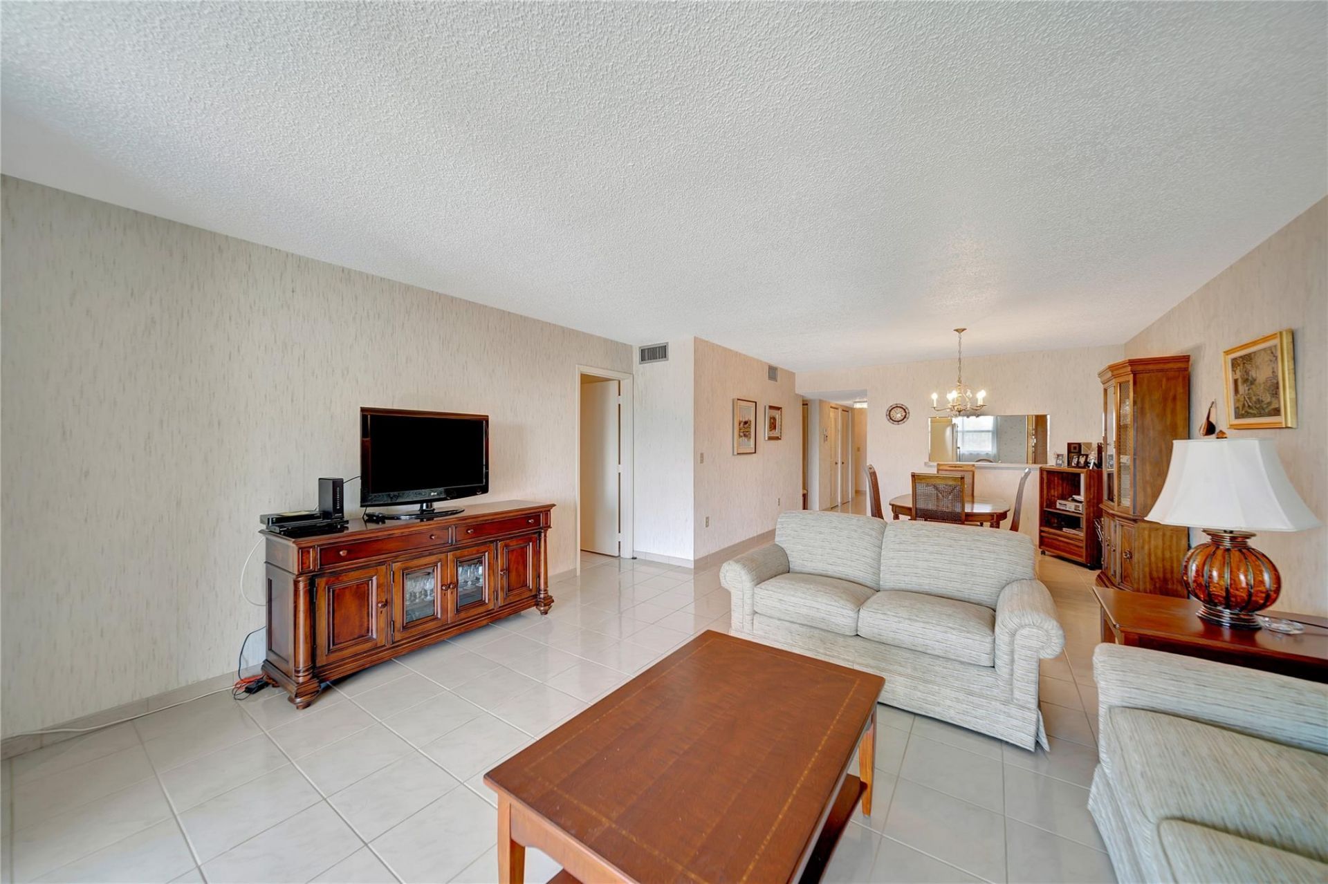 3521 Environ Boulevard, Unit B509, Lauderhill, FL 33319 Photo