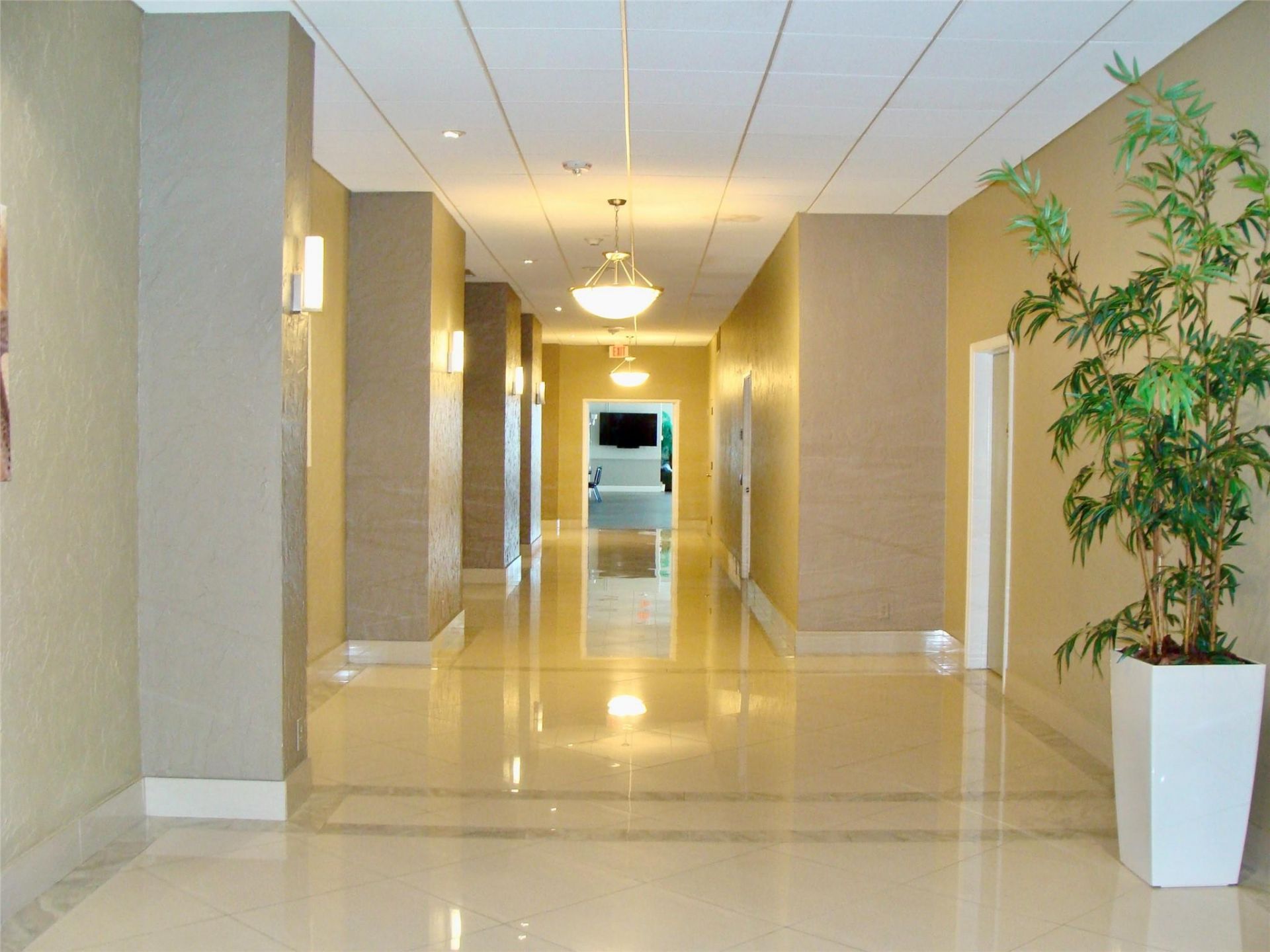 4250 Galt Ocean Drive, Unit 9G, Fort Lauderdale, FL 33308 Photo